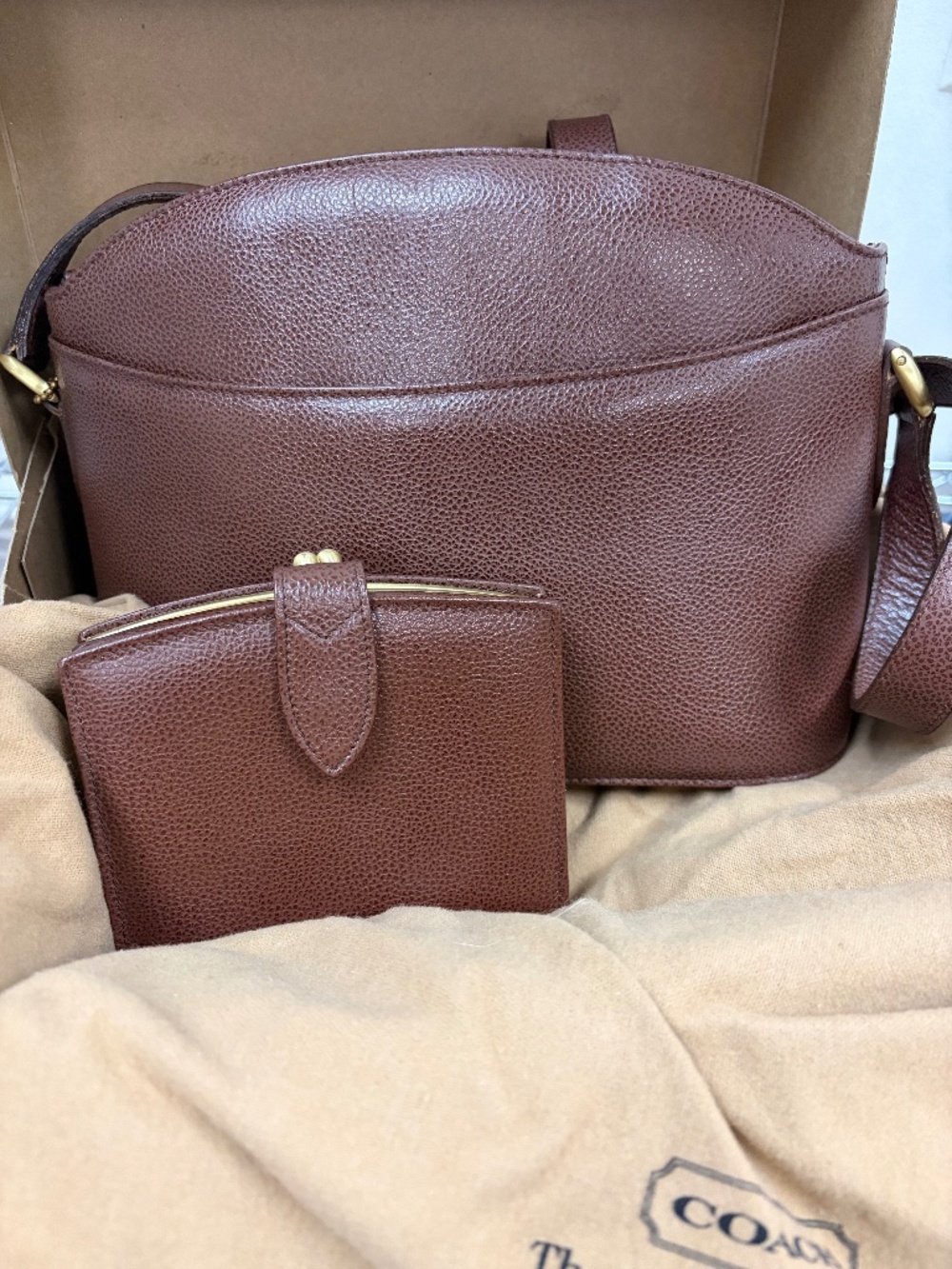 DEADSTOCK INCREDIBLY RARE COACH MADISON CHOCOLATE CROSSBODY & WALLET SET IN BOX